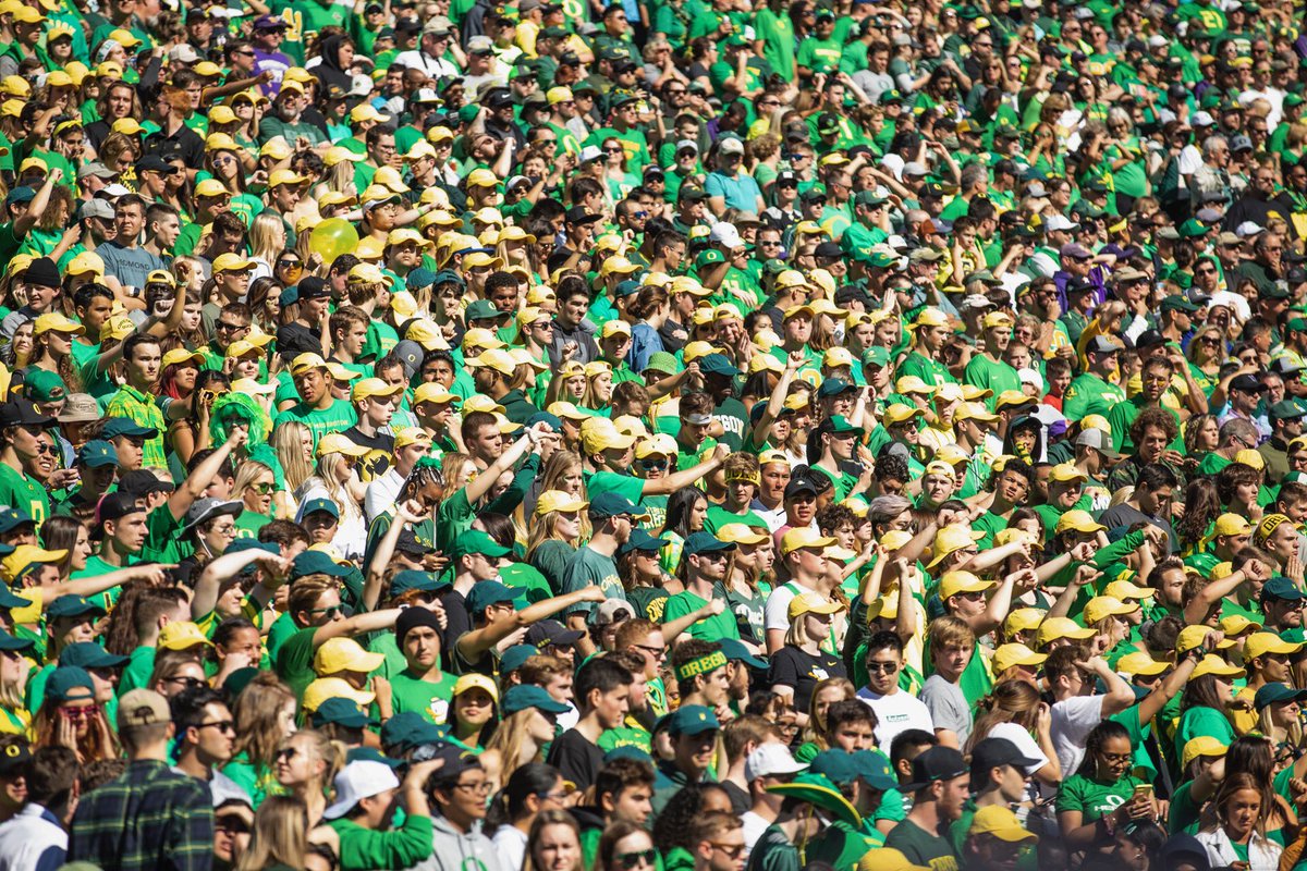 coach_cristobal's tweet photo. SOOOOOOOO PROUD OF  &amp; HAPPY FOR THESE AWESOME YOUNG MEN!!! AND SOOOOOO GRATEFUL TO THE GREATEST FANS IN THE COUNTRY!!! CONGRATS TO EVERYONE &amp; EVERYTHING OREGON!!! AUTZEN!!! YES!!!#GoDucks https://t.co/4yIple5eQV