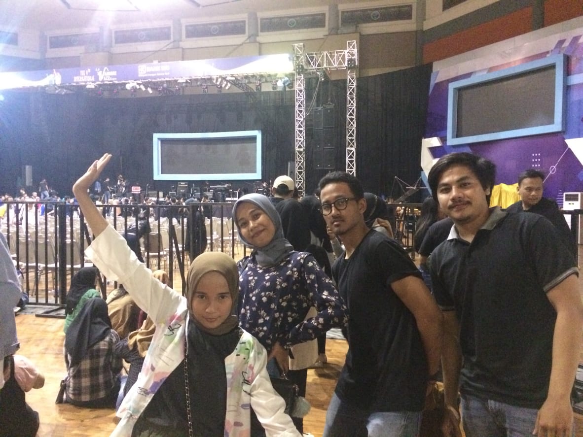 cappccinooo's tweet photo. Terimakasih jambore Jazz Kampus, malem minggu ku tidak kelabu. Selalu suka vibesnya jjk,  seru abz. https://t.co/51gSorlo4C