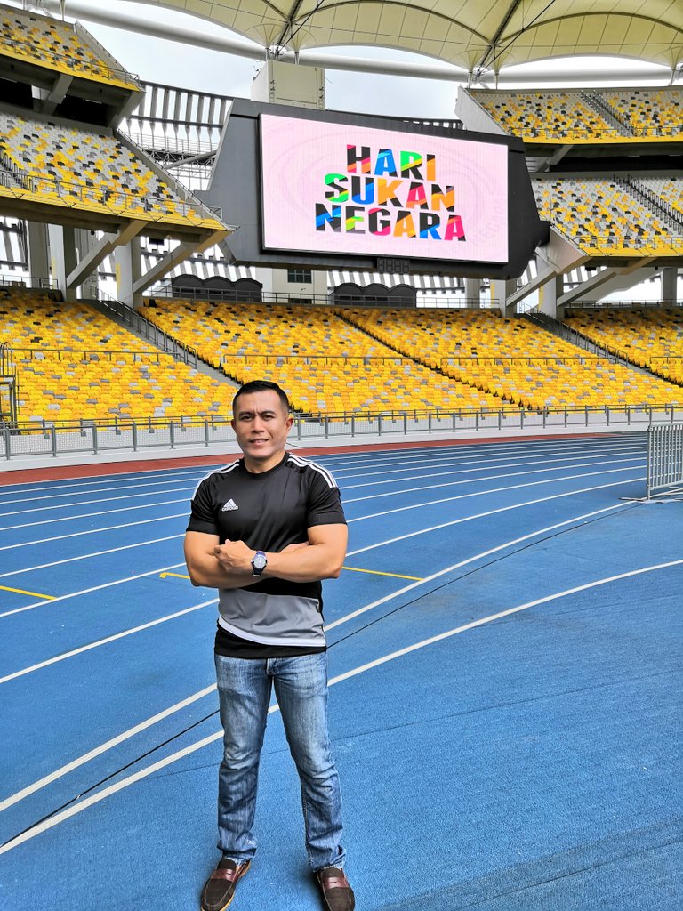 AbangOmar's tweet photo. #harisukannegara
#hsn2018 #hsn18
#jomturunpadang
#getyourgameon
#klsportscity
#13102018 #sabtu
#bukitjalil #kualalumpur
#stadiumnasionalbukitjalil https://t.co/8uAXbvaMVZ