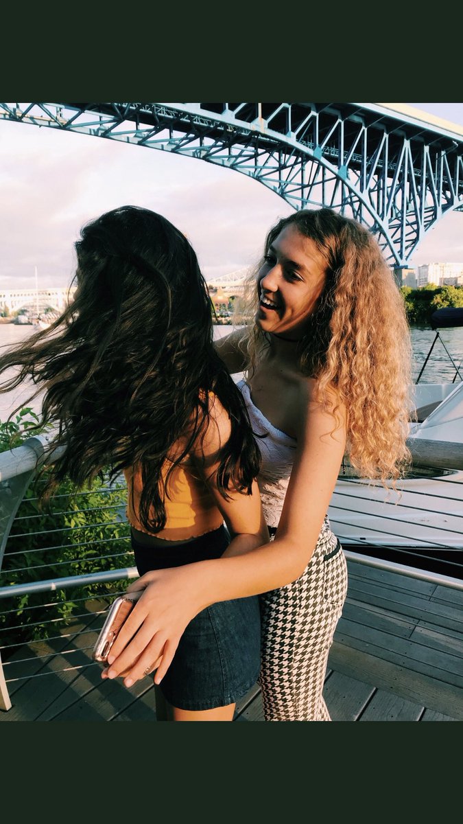 brooke_waller_'s tweet photo. happy birthday to my soulmate😇💞 @giuliana_grgic love u more than life itself💋💋 https://t.co/cHixS5WZy2