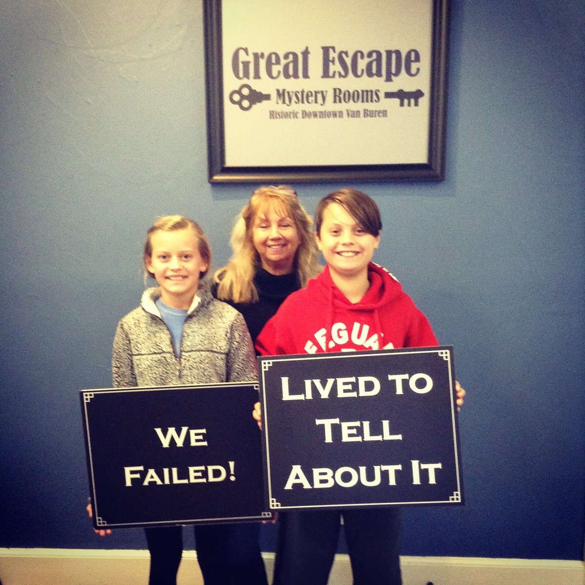 GreatEscapeVB's tweet image. The Survivors didn’t escape Prison Break within 60 minutes, but had a great time anyway!!  Great try, team!!! #greatescapemysteryrooms #escaperoomvb #greatescape #escapevb #thingstodoinvb #escaperooms #escaperoom #puzzles #vanburenar #vanburen #weloveescaperooms #escape #fun