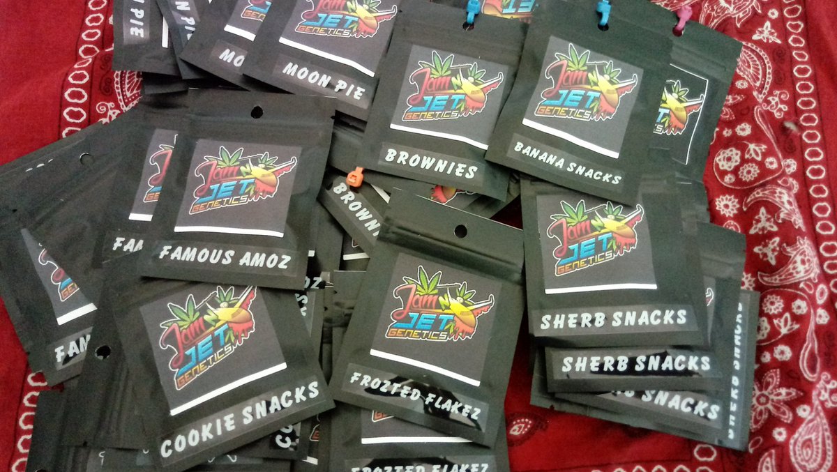 seed_dank's tweet photo. Jam N Jet Genetics!!!
(10) Regular seeds/pack.
Also comes with a free 5 pack of Midnight Snacks.
 
The Midnight Snacks crosses are in.
Banana Snacks,Brownies,Cookie Snacks,Famouz Amoz,Frozted Flakez,Moon Pie,Sherb Snacks

Midnight Snacks is (Dosidos x Dark Helmet)
🔥 🔥 🔥 https://t.co/1S9gWK7rm2
