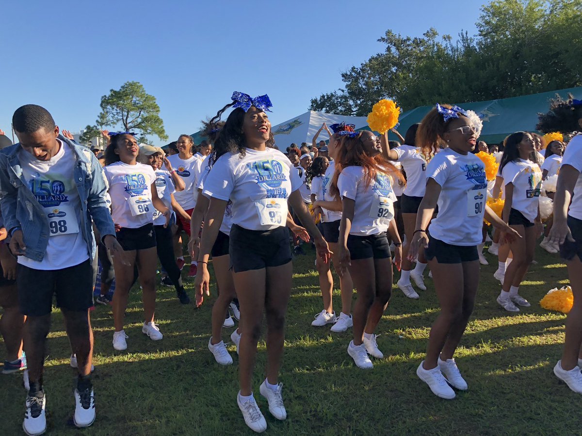 NorwardSears's tweet photo. The #dillard T-shirt design for the #UNCFWalk was one of my final designs for the institution. I really hope yβall like it. https://t.co/G1cODMKUn2