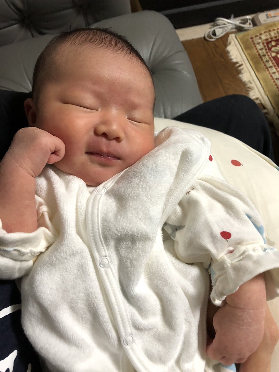 タロ芋 私は画家です 笑 生後13日 新生児 女の子 ぷっくりニュース 新しい地図 香取慎吾 草彅剛 稲垣吾郎 タロ芋 私は画家です 笑 生後13日 新生児 女の子 ぷっくりニュース 新しい地図 香取慎吾 草彅剛 稲垣吾郎