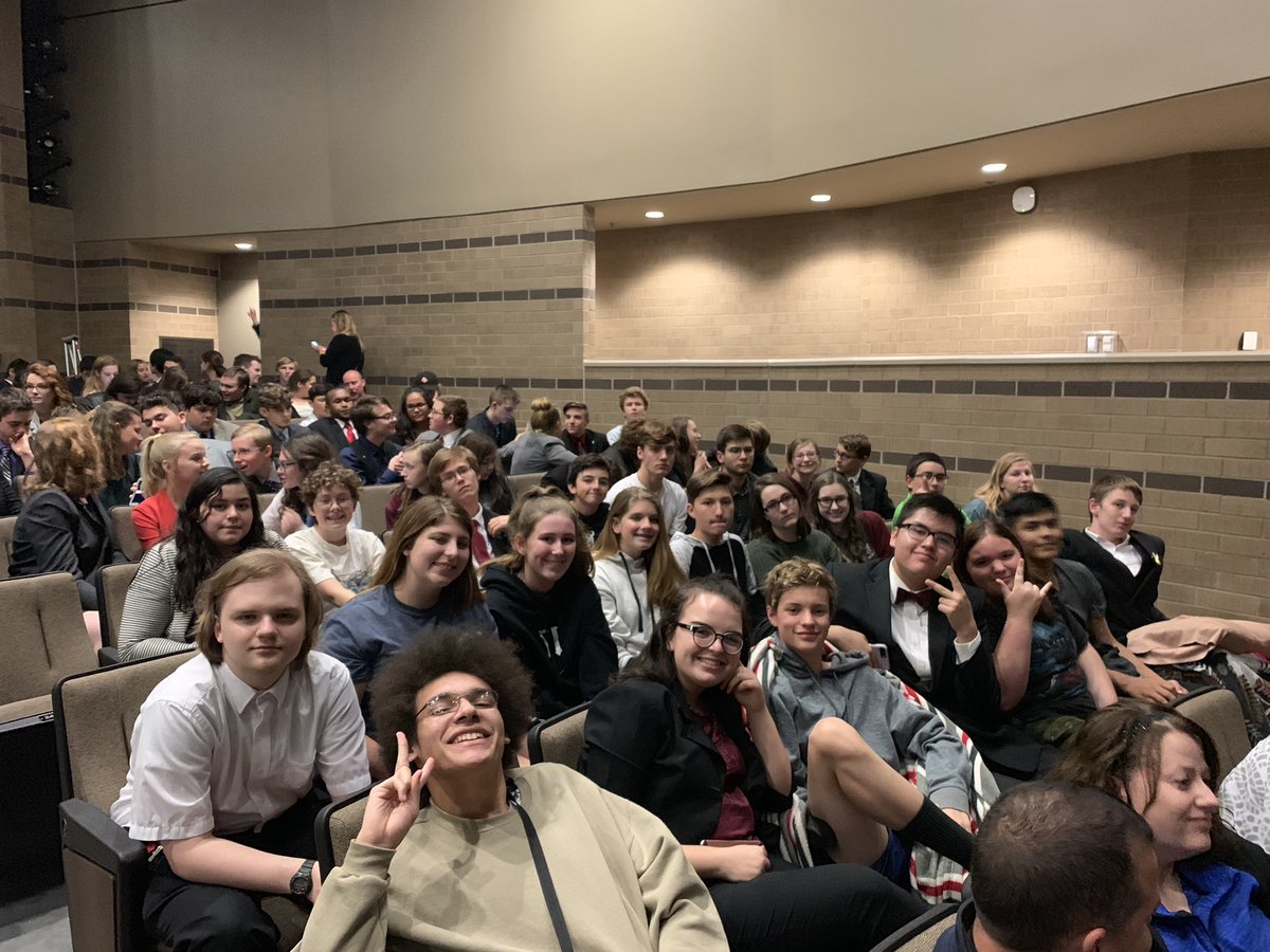 jhs_debate's tweet image. It’s going to be a great year! #firsttournament #kickapoo #glendale