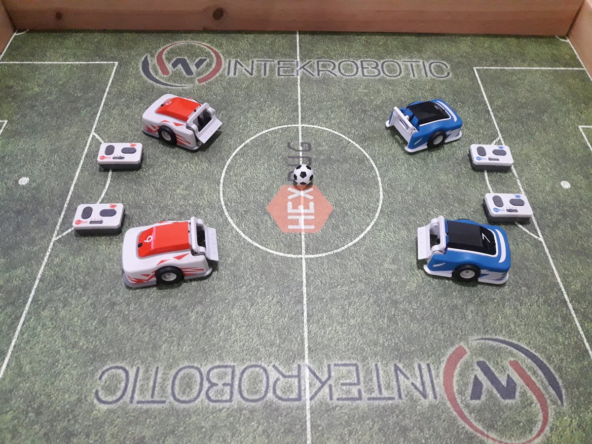 WintekRobotic's tweet photo. Listos para 1er torneo de fútbol robótico mañana a las 16.00 hrs en chekpoint... no te puedes perder este gran desafío del taca taca del siglo 21.... https://t.co/9uoay7XGGn