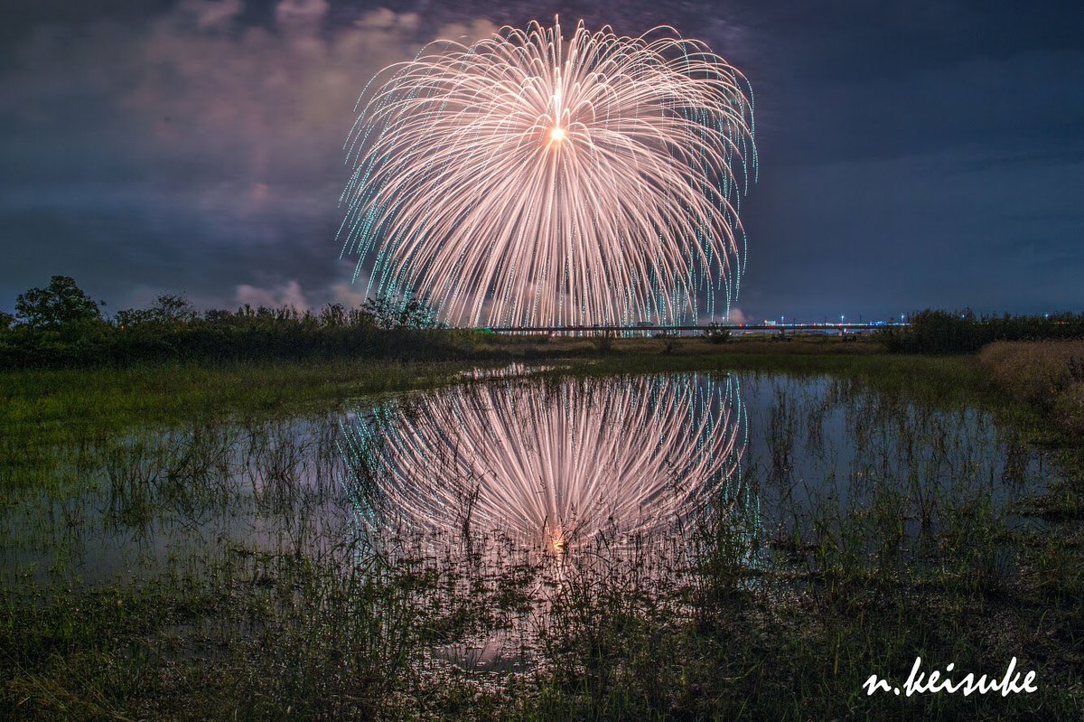 Keisuke Team 三陸 埼玉の花火がほんとに最高だった 特にラストの鳳凰乱舞は今まで見てきた花火大会の中でもすごい さらに今回はいいロケーションで 水面にも咲く花火を見ることができて 楽しさも2倍でした T Co Oozv8kfwgm Nikon