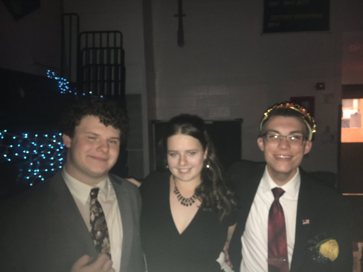 ChromeoDoc116's tweet photo. My last homecoming at the high school. Such a sad thought to think about. I’m gonna miss all these crazy people. Told me date (not pictured) that she’ll be really missed when I’m off to college, just like these peeps. Congrats to @McKeon930 and @spencerr22!! 2 for 2!!! #MAGA https://t.co/YOvy8lbmXH