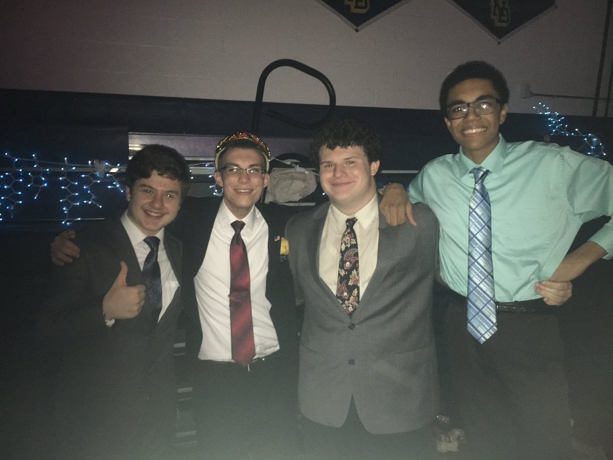 ChromeoDoc116's tweet photo. My last homecoming at the high school. Such a sad thought to think about. I’m gonna miss all these crazy people. Told me date (not pictured) that she’ll be really missed when I’m off to college, just like these peeps. Congrats to @McKeon930 and @spencerr22!! 2 for 2!!! #MAGA https://t.co/YOvy8lbmXH