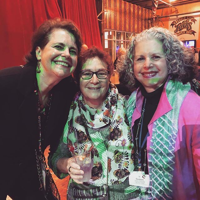 lifestylist's tweet photo. Love how no matter where I go the best people know @chefannnolan - we need to get you to be a member of #lesdamesdescoffier #dallasdames #ldei18 https://t.co/IOuJJxWFQi https://t.co/8hv9DDCXxs