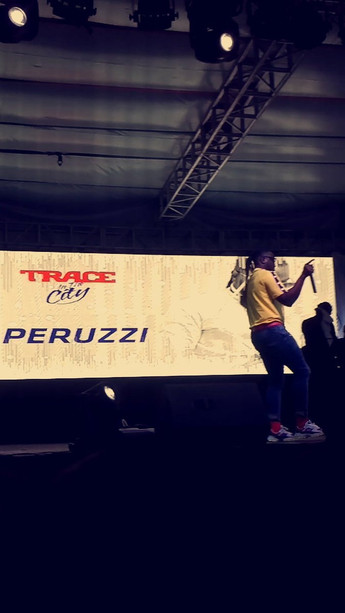 ShetuaM's tweet photo. Last night was maaad and tiring also...but honestly I had fun... #traceinthecity #peruzzi #Djneptune #shody #skales @Peruzzi_VIBES https://t.co/kPt2MAG80V