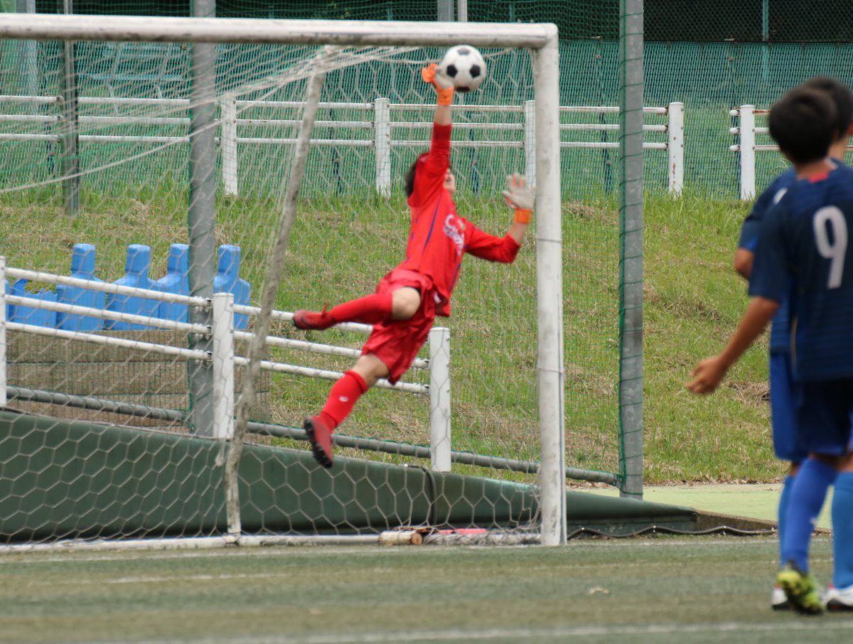 進撃の千葉sc 関田海斗 選手 高校 白井高校 背番号 13番 ポジション フォワード 今年度 白井高校サッカー部を 早期引退をしてまで 千葉sに 来てくれた関田君 入団早々 明るいキャラでチームに 溶け込み頑張ってくれました 移籍後の公式戦 初ゴール