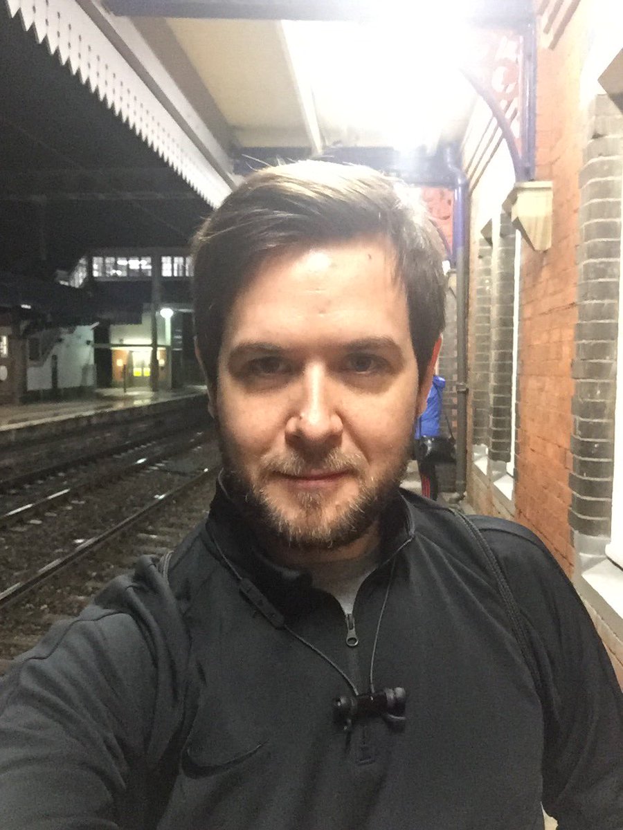 cairdyR79's tweet photo. 530am alarm call....Race Day! 615am on the platform. Letโs go ๐๐ปโโ๏ธ๐๐ผ #justdoit #positivitybreedssuccess #lolacommonsfundforsimba #running #finishline @SiMBA_team @RoyalParksHalf https://t.co/zOyJi7Mv3l