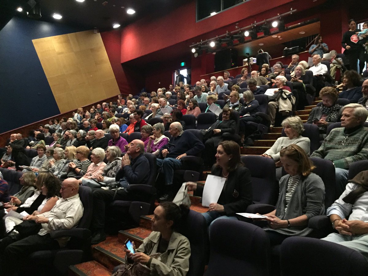 Full room for the Wentworth4refugees meet your candidates event #KidsOffNauru #ARoofOverMyHead