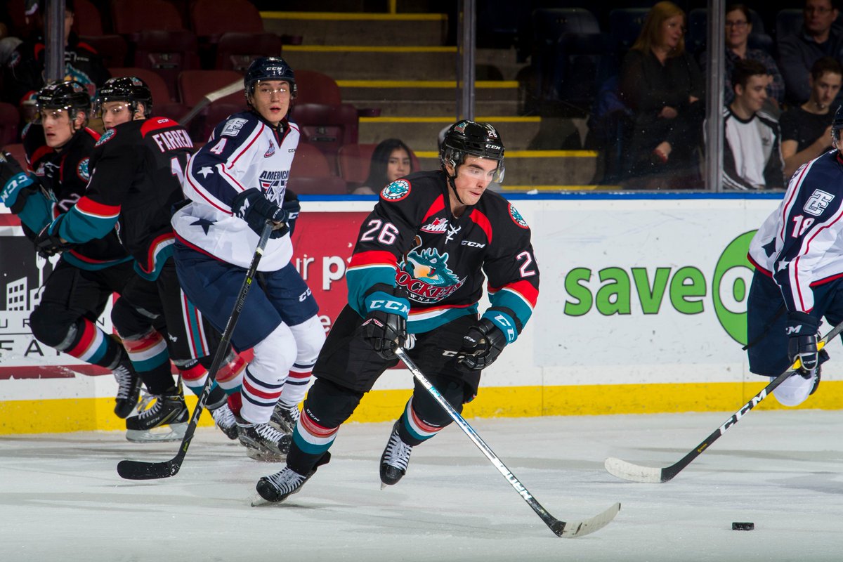 Kelowna_Rockets's tweet image. Rockets clipped by Americans 5-4 in a back-and-forth battle. Details: bit.ly/2EhldTu #KELvsTC #WHLRockets #Kelowna #WHL 🚀🐉