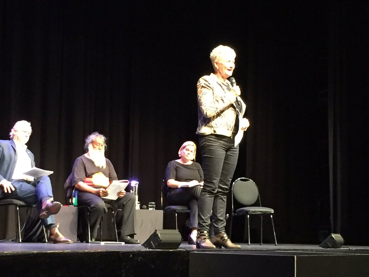 “As a doctor and a human being it [our refugee policy] deeply shamed me” Dr Kerryn Phelps speaking @ Wentworth4Refugees #KidsOffNauru