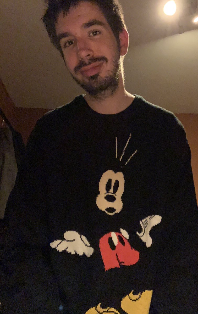 Dorian1453's tweet image. #BISSONMICKEY