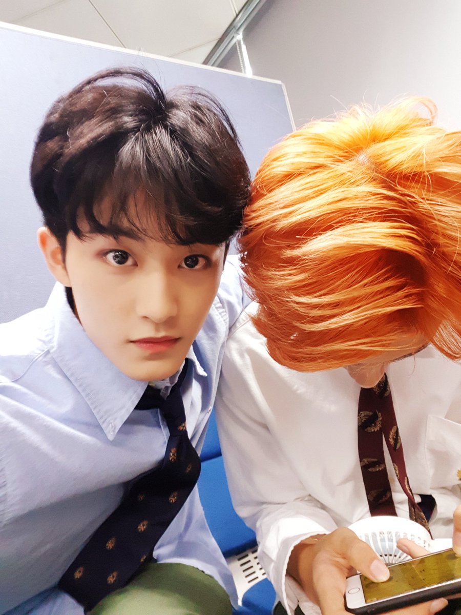 NCTsmtown_127's tweet image. How's your day doing guys? Haha Hope you're enjoying our album! I'm about to listen to it myself too so if any of you guys aren't, you should ! Hope our music can at least be the littlest help to you even from afar haha take care everybody
Stay positive! -mark

#NCT127_Regular