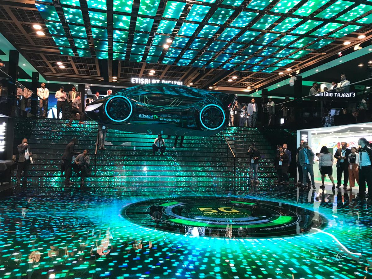 khaleejtimes's tweet photo. .@etisalat Flying Car at the #GITEXTechnologyWeek  2018 - https://t.co/TpIoqVpevc  
#AI #GITEX2018 

Photo: Dhes Handumon | Khaleej Times https://t.co/8i0cGppsXr