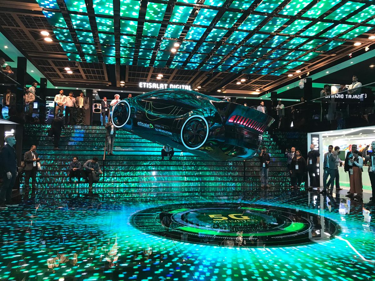 khaleejtimes's tweet photo. .@etisalat Flying Car at the #GITEXTechnologyWeek  2018 - https://t.co/TpIoqVpevc  
#AI #GITEX2018 

Photo: Dhes Handumon | Khaleej Times https://t.co/8i0cGppsXr