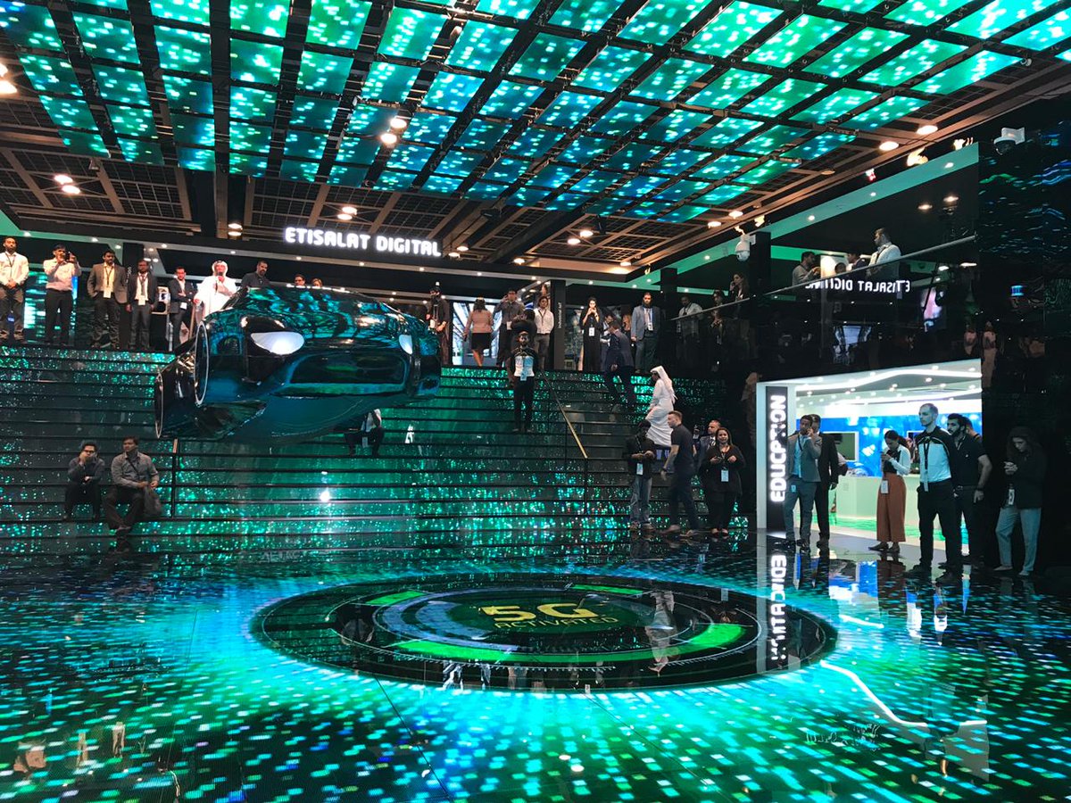 .@etisalat Flying Car at the #GITEXTechnologyWeek  2018 - bit.ly/2CcjrjX  
#AI #GITEX2018 

Photo: Dhes Handumon | Khaleej Times