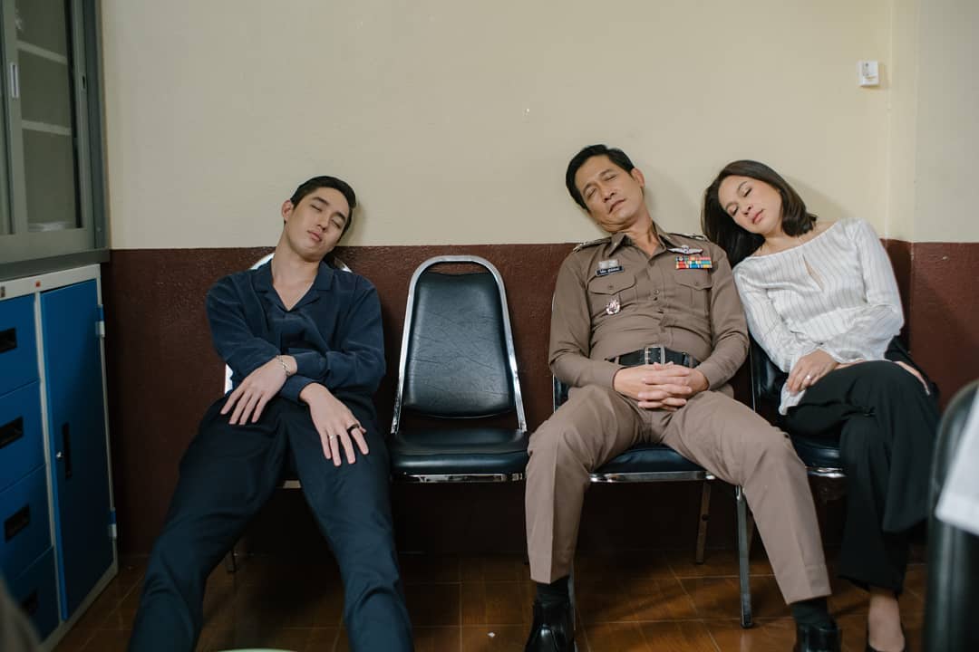 อาจจะไม่ใช่ม้าคนเดียวครับที่เหนื่อย #เมื่อยังไม่รู้ว่าจะถ่ายถึงเช้ามั้ย 
instagram.com/thanapob_lee