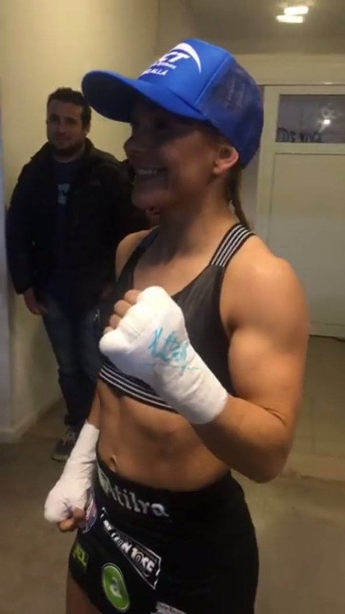 #BoxeoEnTyCSports Gracias a todos los que se acercaron al Gatica y a los que siguieron la transmisión de <a href="/TyCSports/">TyC Sports</a>! El título sigue en nuestro país!