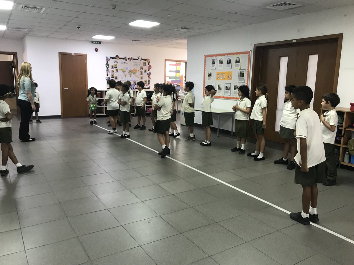 Jane_Gaughan's tweet image. Gr3 students developing their understanding of negative integers with a #NumberTalk in the corridor and students being the integers #BeHappyBeGCS #RealLifeApplication