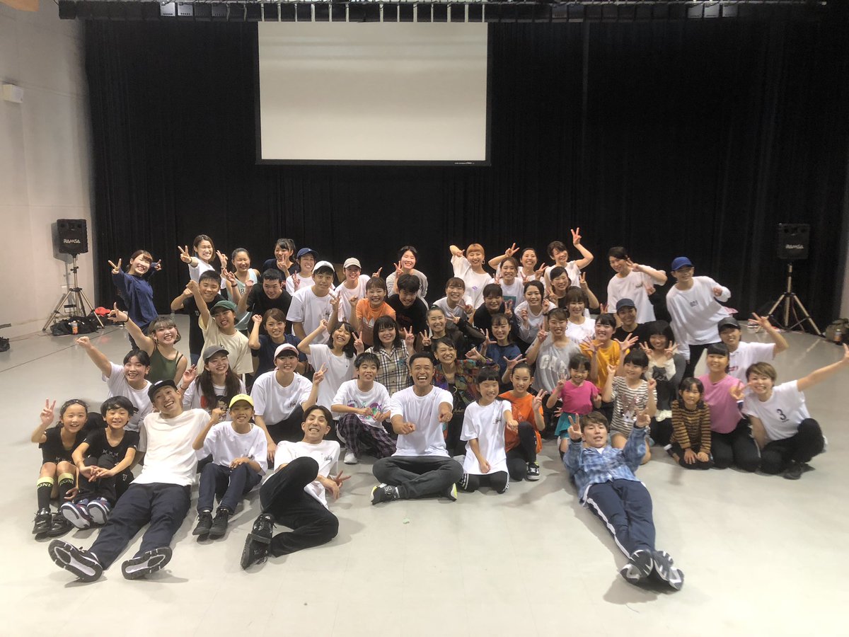 stkgz_official's tweet photo. 本日10/14(日)は『The Library』ワークショップツアー@広島でした‼️
ご参加頂いた皆様ありがとうございます🕺🏻💃✨

明日はいよいよ最後の福岡💨
楽しみに待っててくださーい🙋‍♂️🔥

1枚目→ビギナークラス
2枚目→オープンクラス

#シットキングス#シッキン#stkgz#the_library#workshoptour https://t.co/NGZyaUkCto
