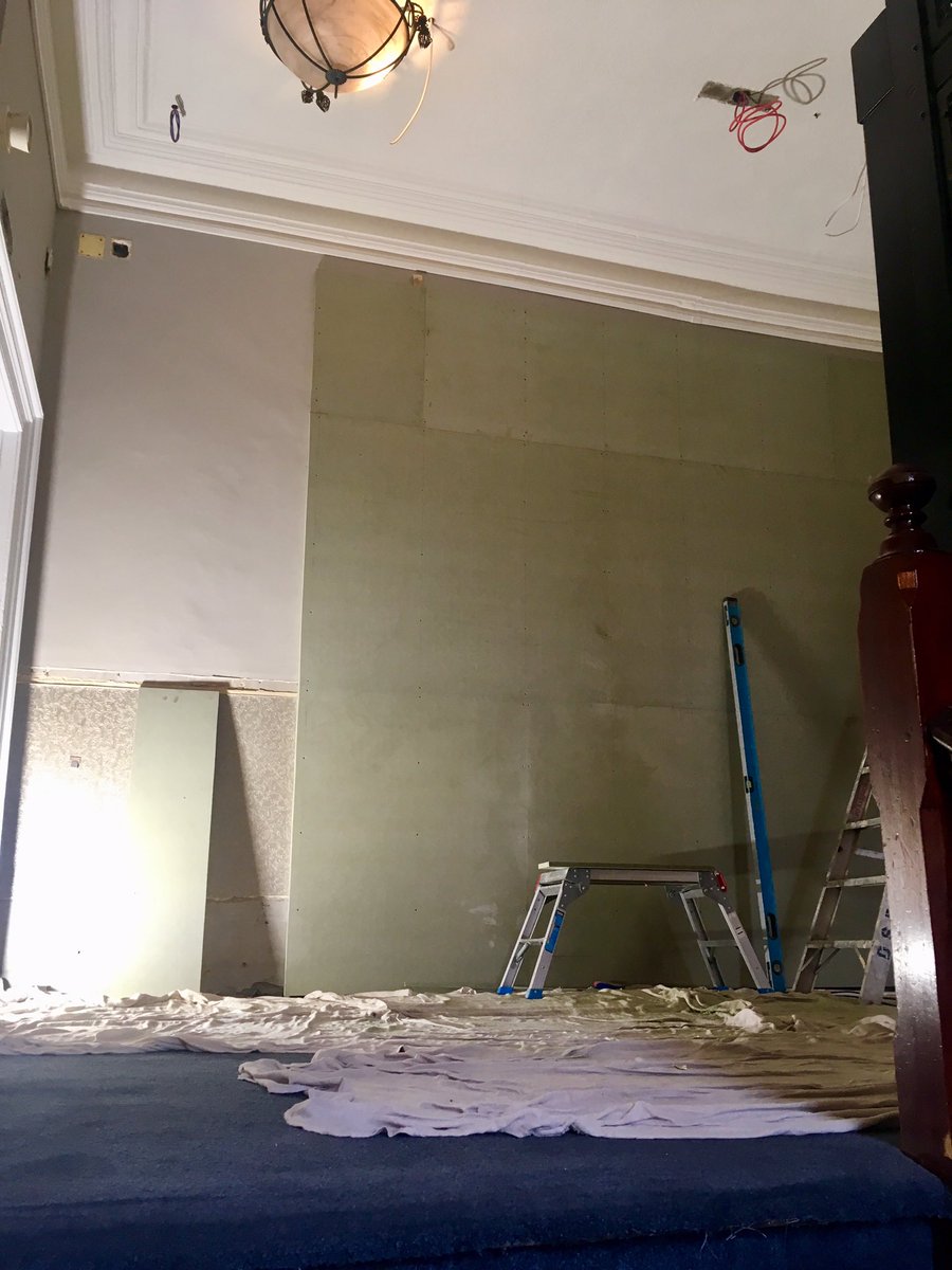 Royal Kings Arms tweet media