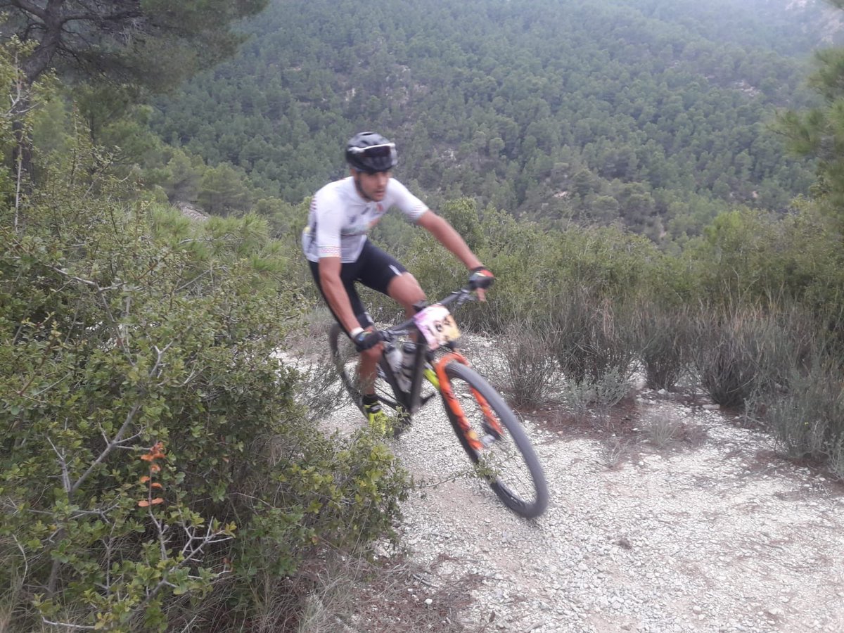La tercera etapa por la Sierra de Ricote nos deja momentos de intensa competición en la X-Sauce #2ReinosMTBRace 💥🚴‍♀️