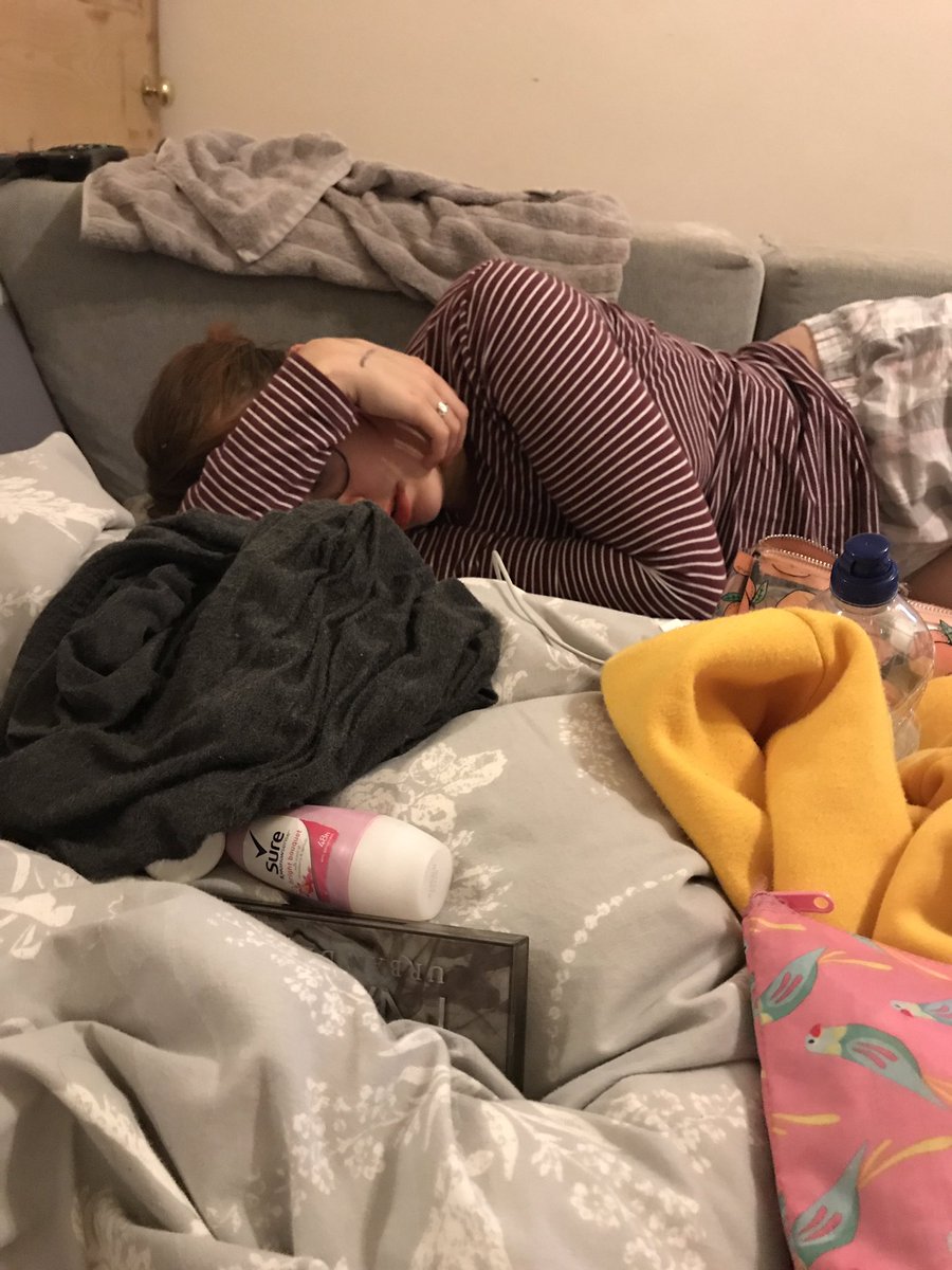 ppeachclubb's tweet photo. NOTTINGHAM you were amazing last night! thank you for an amazing first experience ❤️ here’s a pic of charlie hungover this morning after 3hrs sleep https://t.co/TVWJOXlkSa