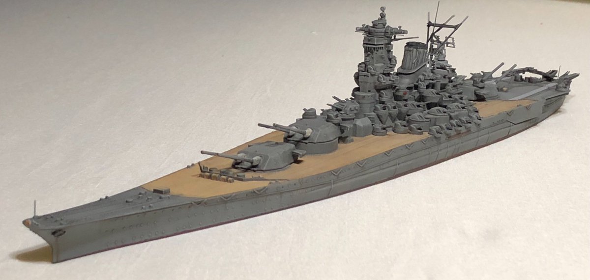 超大和型の51センチ連装4基案を引っ張り出してきたので51センチ3連装3