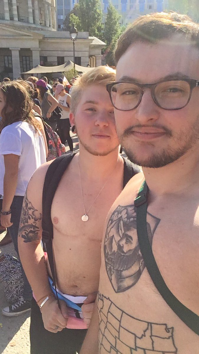 kingsauciflard's tweet image. Existrans-inter 2018 💕 
#Existrans2018 #existransinter