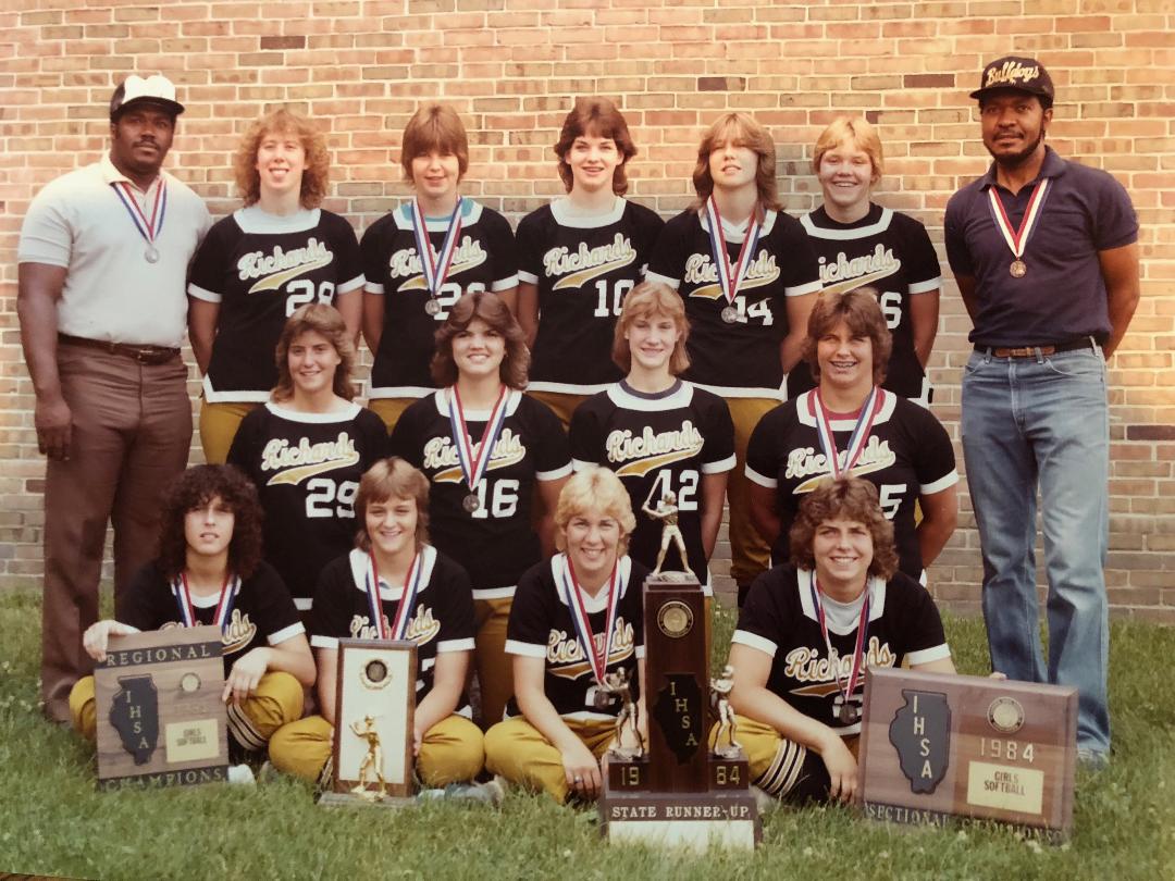 GOBULLDOGS_SB's tweet photo. Congrats to our Bulldog Athletics Hall of Fame inductees today! A shout out to our 1984 state runner up SB team and Coach Layne on their induction. So proud of our SB program & winning history! #nonbetter #BulldogNation @HLR_Ideas @BulldogsHLR https://t.co/IKjgQZbQ3S