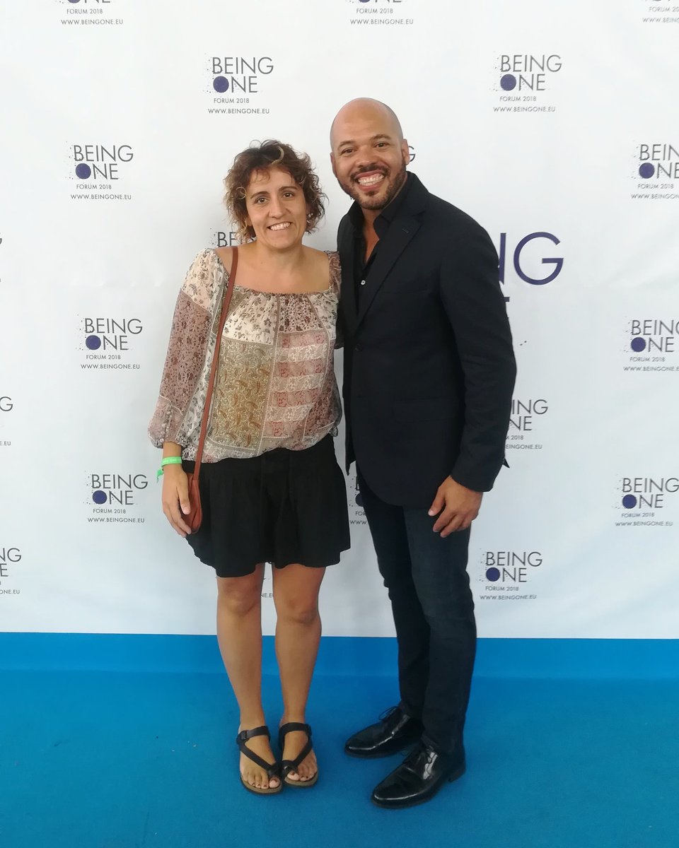 AnnaLorita's tweet image. Aquí está!! @YonielCoach cargado de energía y sueños. Váis a oír hablar de él en mi web y canal de Youtube. Ha aceptado encantado. Gracias Yoniel!! @BeingOneForum