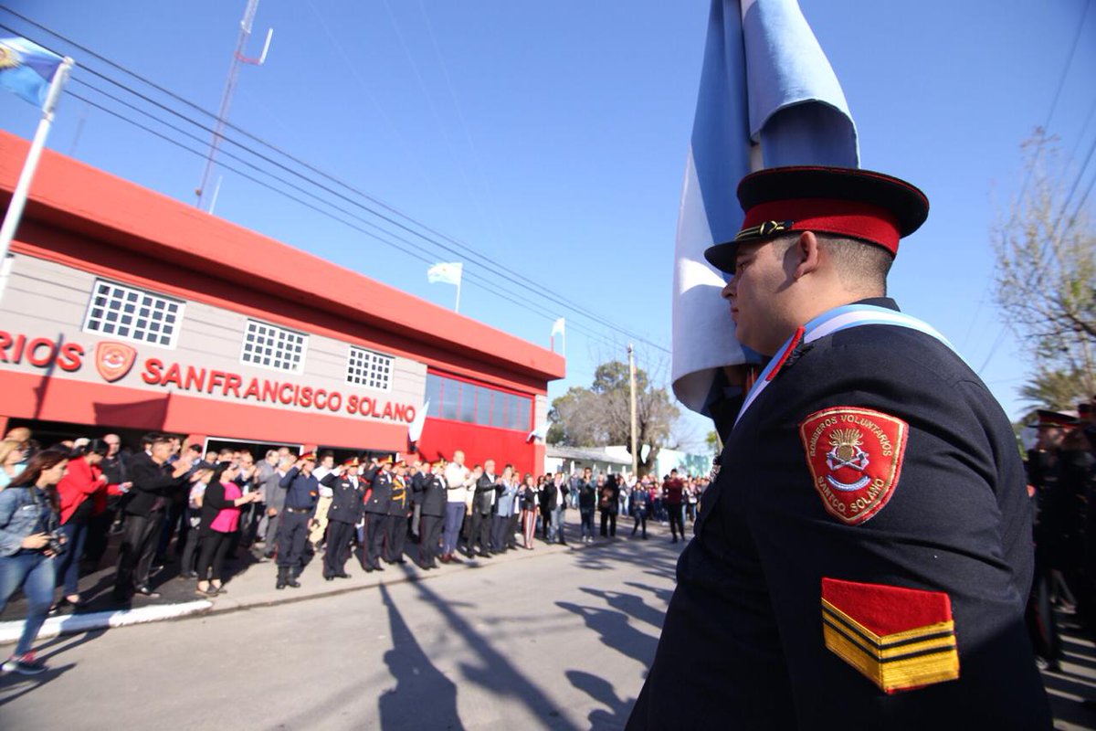 Ahora | En el Cuartel de Bomberos de #Solano festejando el 60° aniversario  de la institución y el 69° de esta ciudad tan importante para todos los  quilmeños. #HaciendoJuntos un #QuilmesMejor