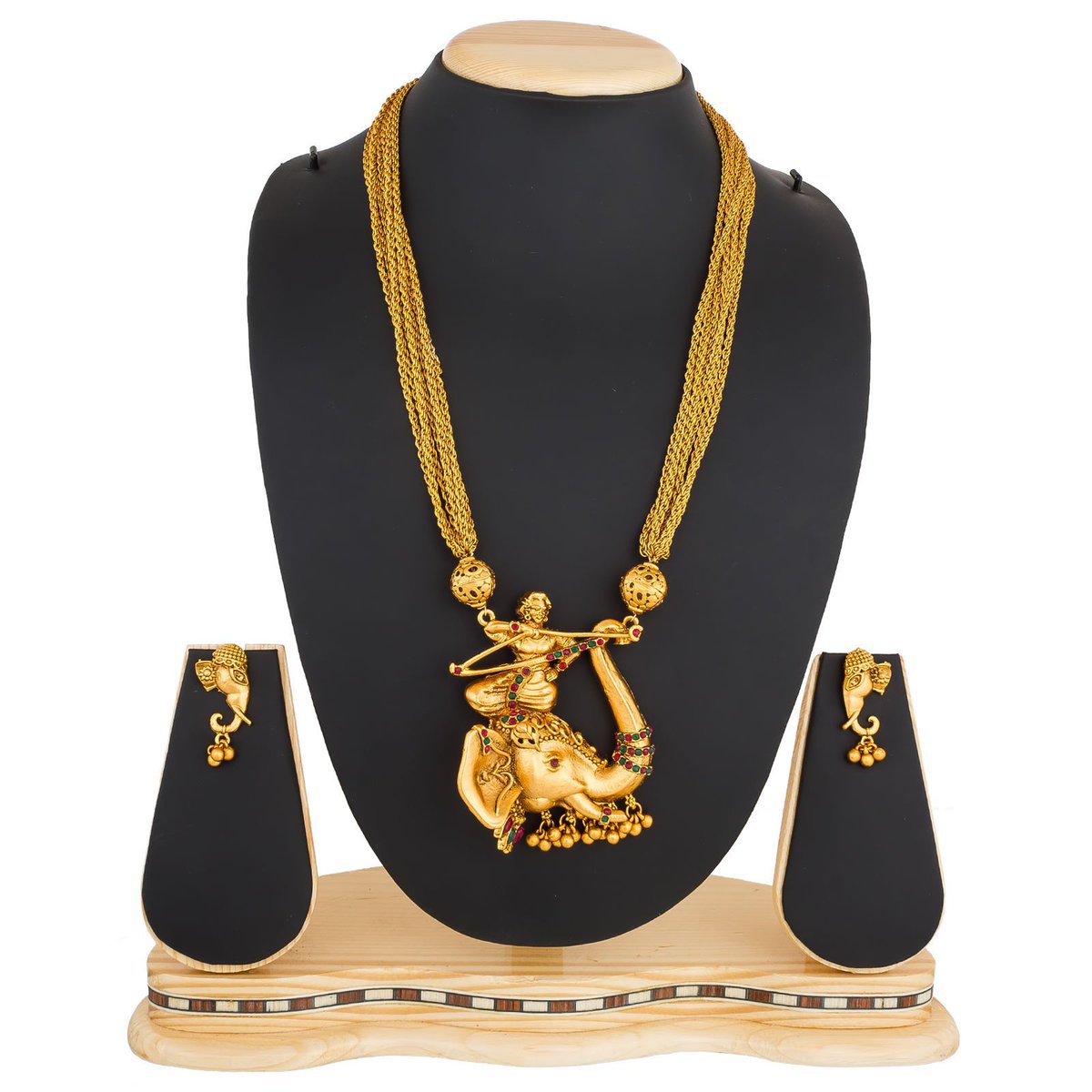 craftnshop's tweet photo. This Navratri, Looking for Religious Jewelry Sets ?? You are Just a Click Away !!
Click to Order Now :- https://t.co/F8VMdiH4z9
#jewelries #jewelryaddict #jewelrydesign #jewelrydesigner #jewellery #necklace #necklaces #earrings #templejewelry #jewelrylover https://t.co/KnAsSuOlOE
