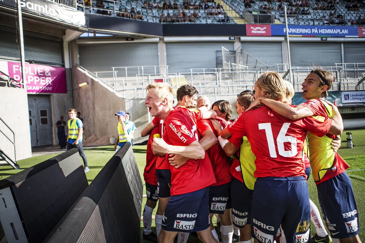 Fransson010's tweet image. Vi är klara för Allsvenskan även nästa år! Där vi hör hemma!  #viärÖIS #öis
