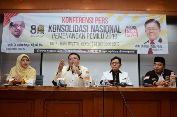 Sohibul Iman: Caleg PKS Sudah Gigi Empat Hadapi Pemilu http://dlvr.it/QnHB9N