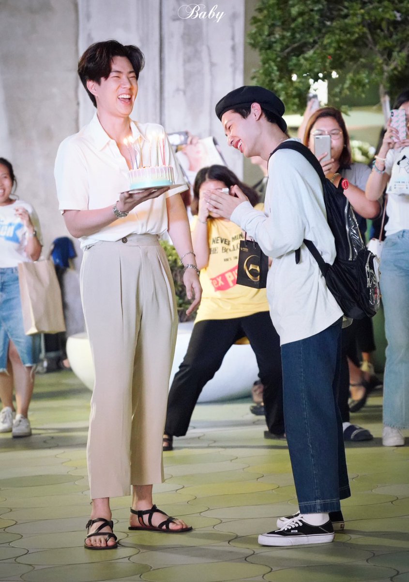 ParkC6002's tweet photo. The best time is when you're together💕Thanks for meeting 💕#Offgun #OffJumpol #GunAtthaphan #Tumcial #Gunatthaphan #GunATP #ATp25thBirhtdayCharity @off_tumcial @AtthaphanP https://t.co/evzzYCLe37
