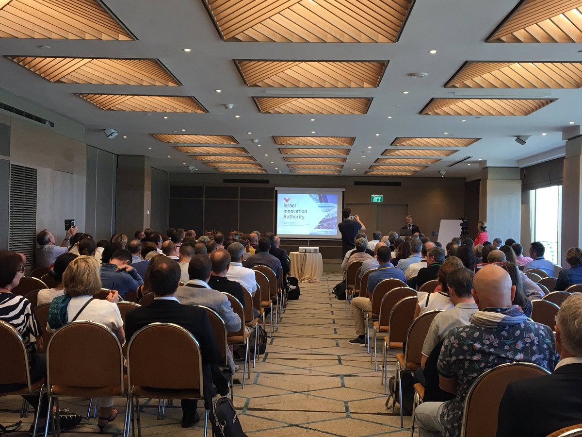 Ca parle #innovation à la plénière #ue35 #telaviv devant plus de 180 chefs d’entreprises bretons ! #israel #business