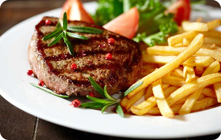FCZemst's tweet photo. @FCZemst Een heerlijke steak, of een vers bereide Vol-au-vent ten voordele van @FCZemst ,  schrijf dan alvast zat. 10 of zon. 11 november in je agenda.  We verwachten je dan in de parochiezaal van Zemst. https://t.co/YifWdGaAUS