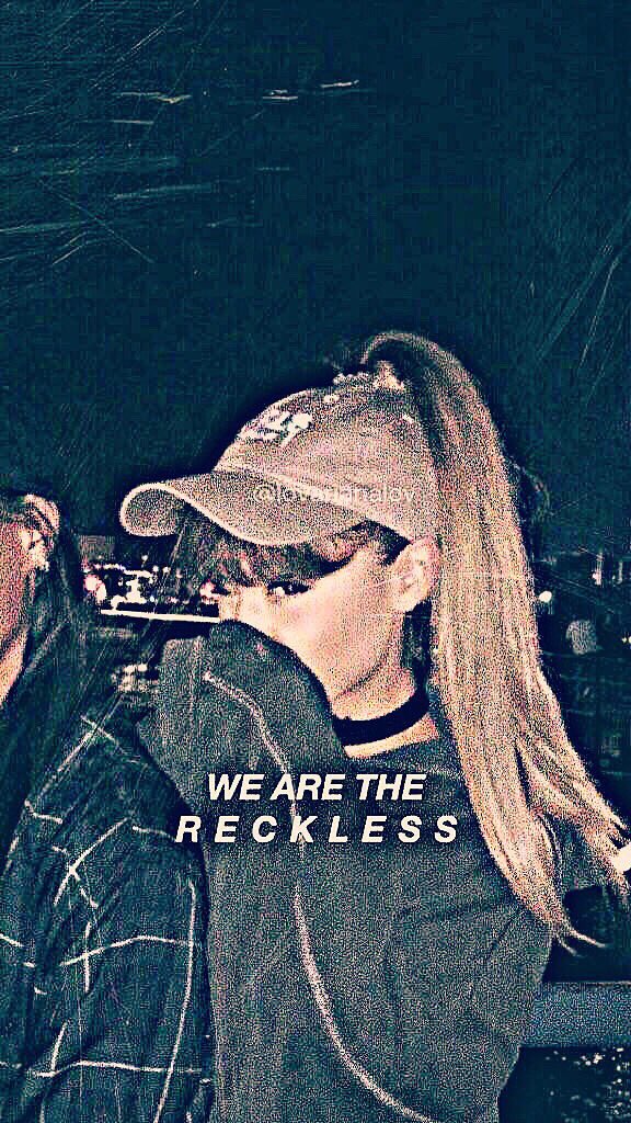 seiraaaaa_____'s tweet photo. 洋楽好きなLJKです
始めたばっかりなんでタグ多め
#ArianaGrande 
#taylorswift 
#cherLloyd 
#Avicii
#AustinMahone
#CarlyRaeJepsen
#拡散希望
#洋楽好きな人と繋がりたい 

濃く絡める人募集中〜
気軽に仲良くしましょ！あ、受験生なので浮上率は低めです笑 https://t.co/N7AU7FgaNT