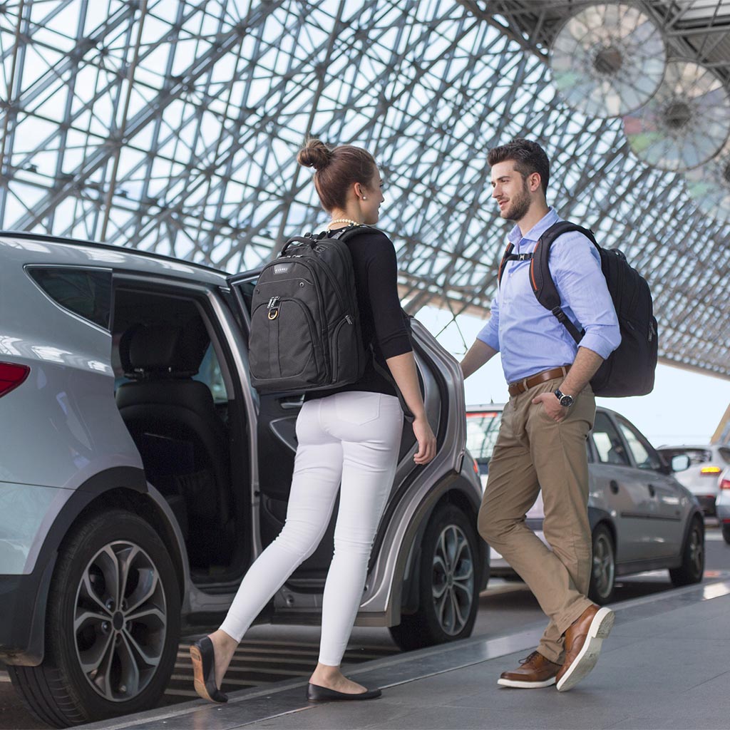 LifestyleStore1's tweet image. Where are you headed to this weekend? @everki #practicalstyle #business #work #premiumbag #fashion #lifestylestorese #design #officestyle #travel #luxurytravel #airport #modern #practicaldesign #laptopbag #travelbag #backpack #travelback ecs.page.link/sSm3