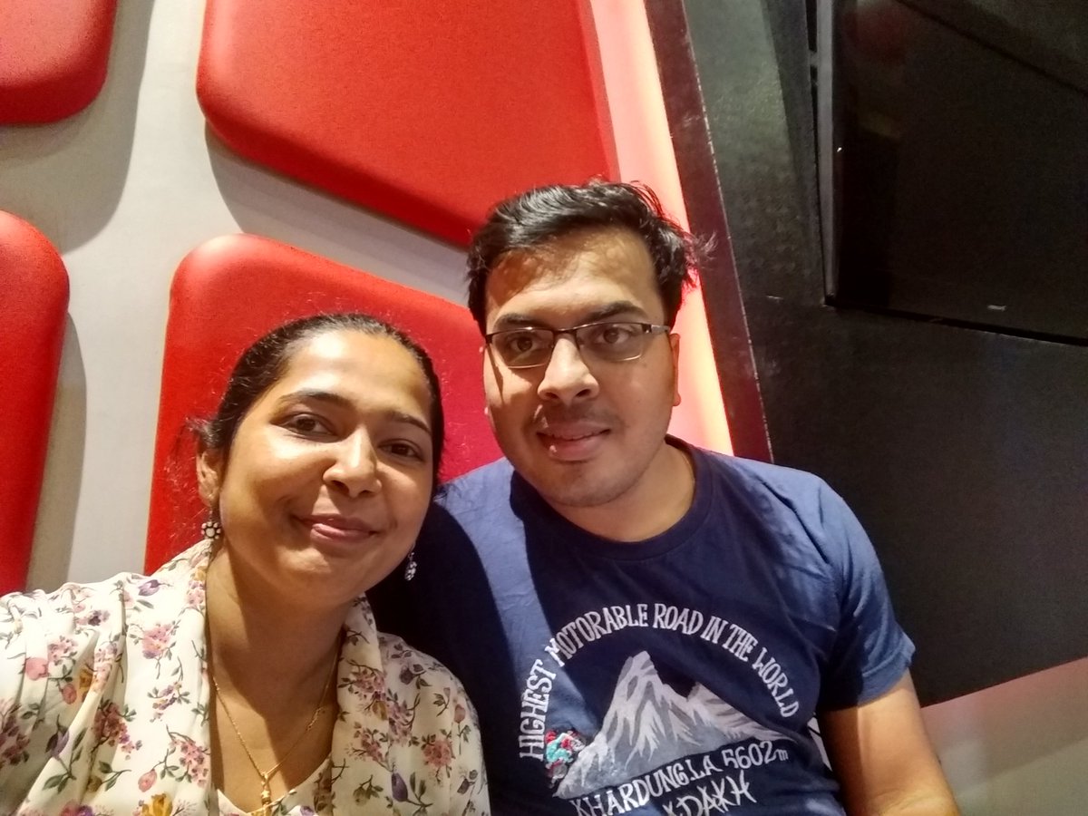 KhuntePrajakta's tweet photo. Hi @amit_upadhye , thanks for introducing me to twitter https://t.co/iOJsA6mt5X