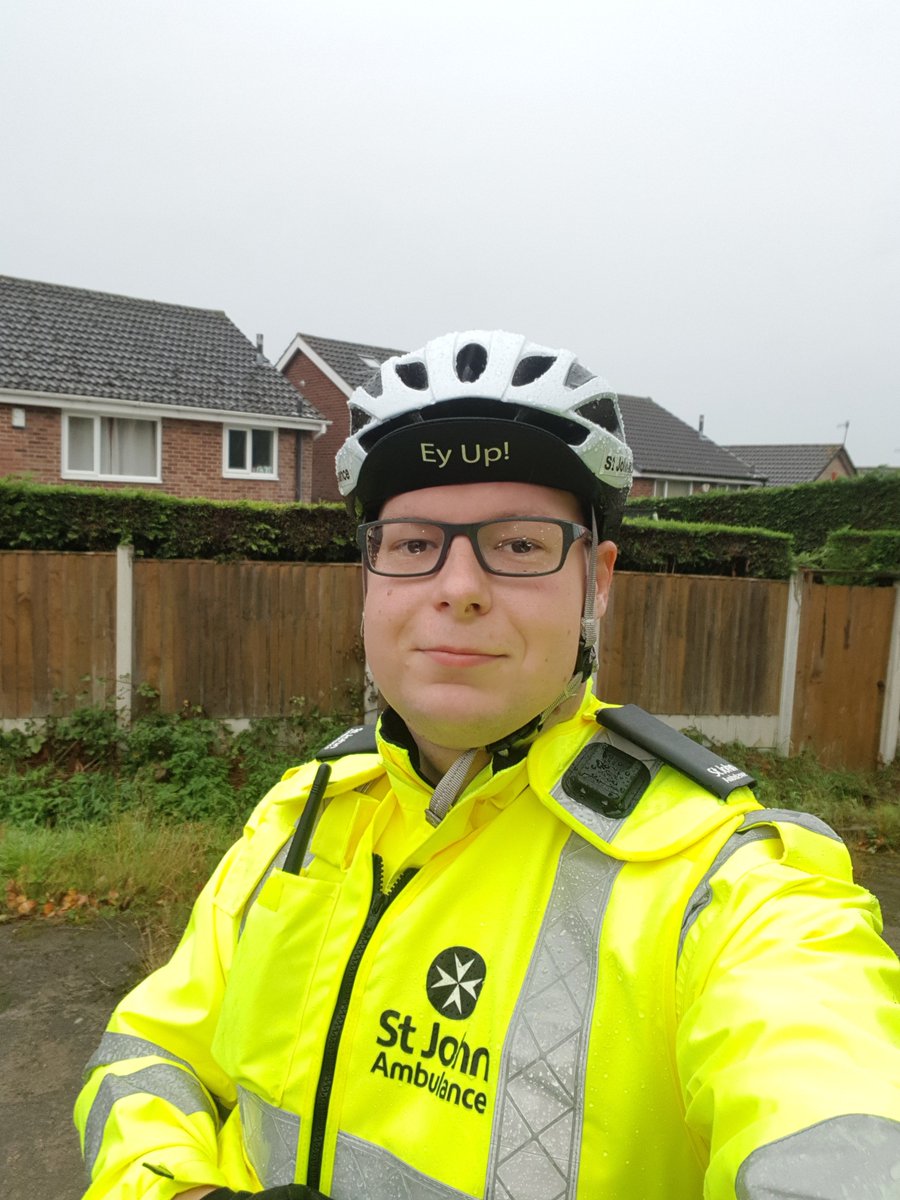 SamuelJonesSJA's tweet photo. A very wet #MySJADay morning in Nottinghamshire supporting @SJAEastCRU ☔ https://t.co/STSnIBMvR3