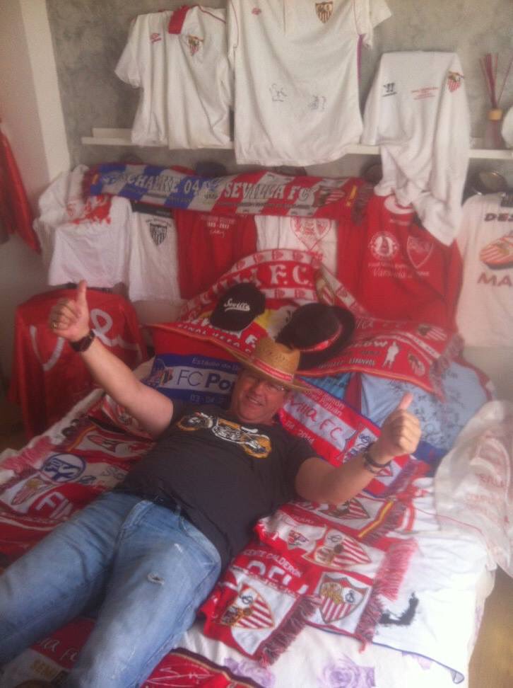 JLelSelecto's tweet photo. Felicidades a todos los que sienten como yo!! ❤️🔴⚪️ https://t.co/a7NPvBETQx