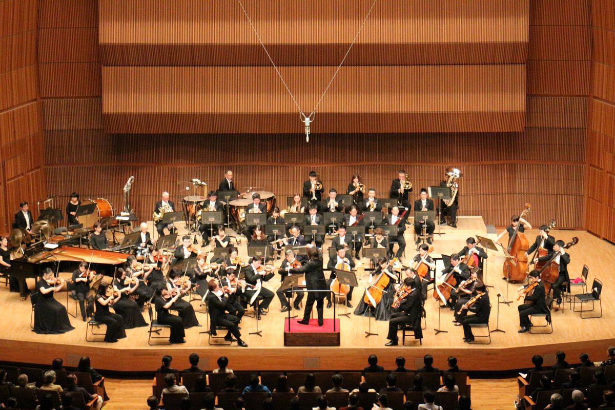 y_symphony's tweet photo. 第272回定期演奏会 両日とも終了いたしました🎵

本日はさらにたくさんのお客様にお越しいただくことができました😊

ドビュッシー、ショスタコーヴィチはもちろん素晴らしく、W・ペリー トランペット協奏曲は圧巻の演奏でした🎺❗

ご来場くださいましたお客様、本当にありがとうございました❗❗ https://t.co/xYnCpEVayU