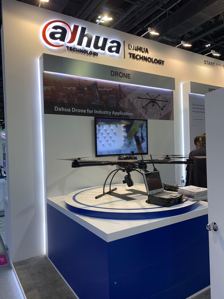 Plancklytweets's tweet photo. Technology that beats the queue #planckly
Amazing drone in Hall 2 #GITEXTechnologyWeek #drones #queue #fintech #ArtificialIntelligence #MachineLearning #loyalty #innovation  @TFSUK @GITEXTechWeek @uzairtechwisely https://t.co/2vLHP1Lwil
